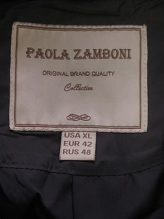 Зимний женский пуховик.