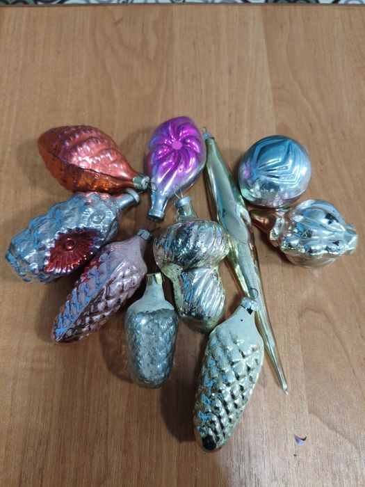 Лоты ёлочных игрушек СССР .