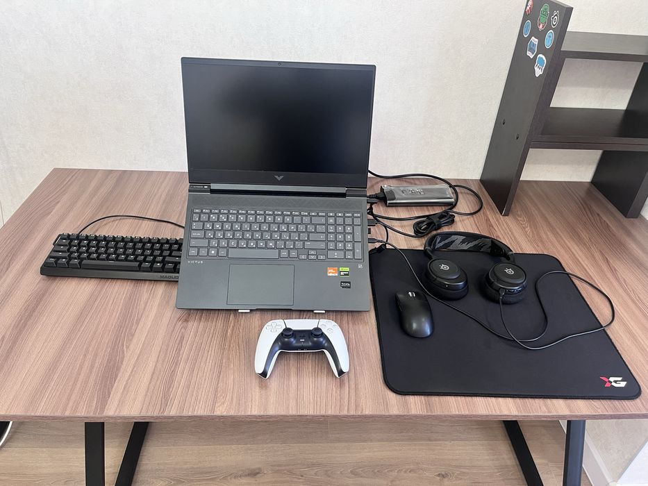 Продам наушники SteelSeries
