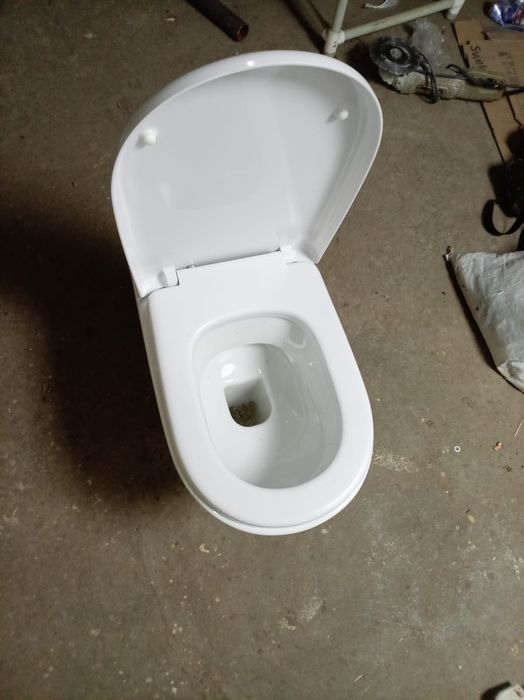 Унитаз б/у в отличном состоянии