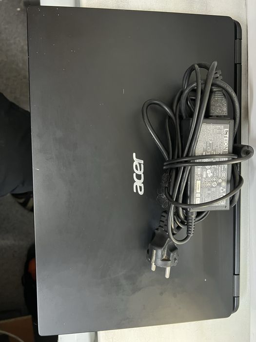 Продается ноутбук ультрабук Acer core i3