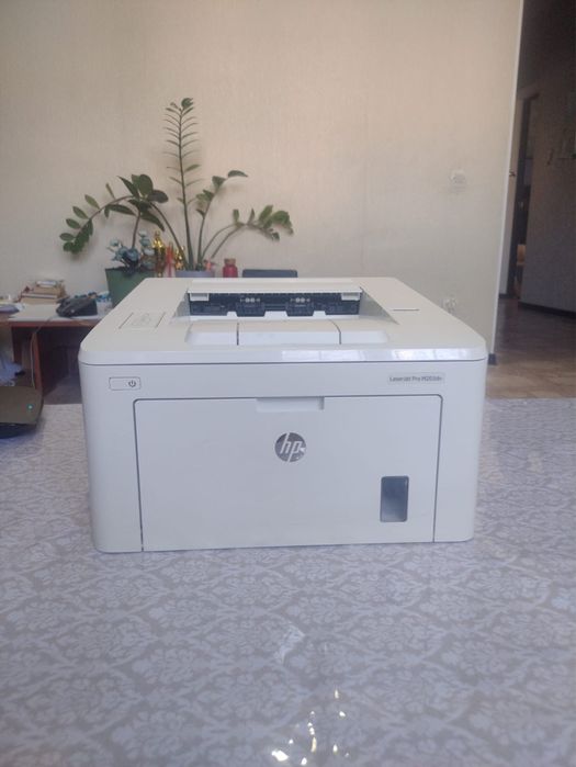 Принтер HP m203dn