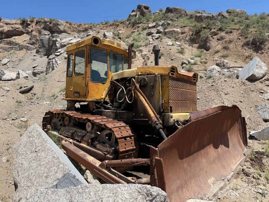 BULDOZER sotiladi, Булдозер продается