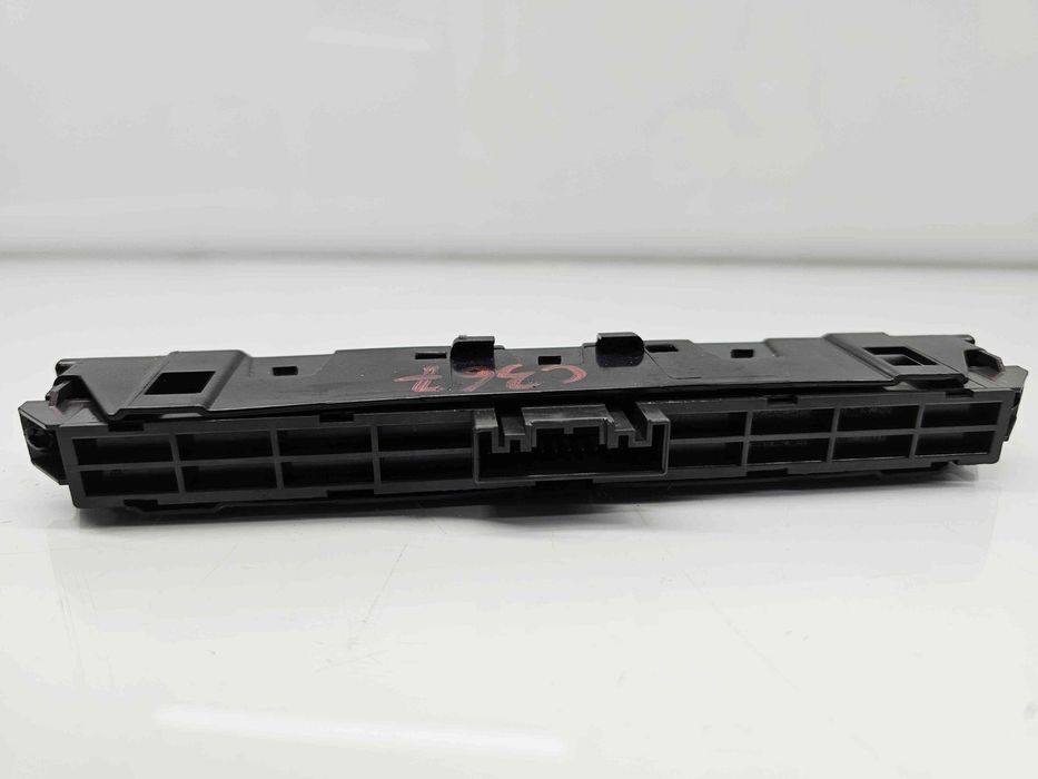 Buton avarii Volkswagen Passat B8 (3G2) [Fabr 2015-prezent] 3G2853769