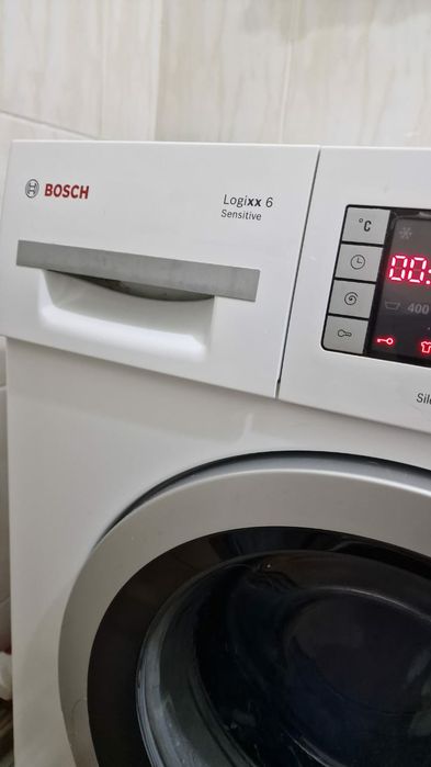 Стиральная машинка BOSCH (автомат)