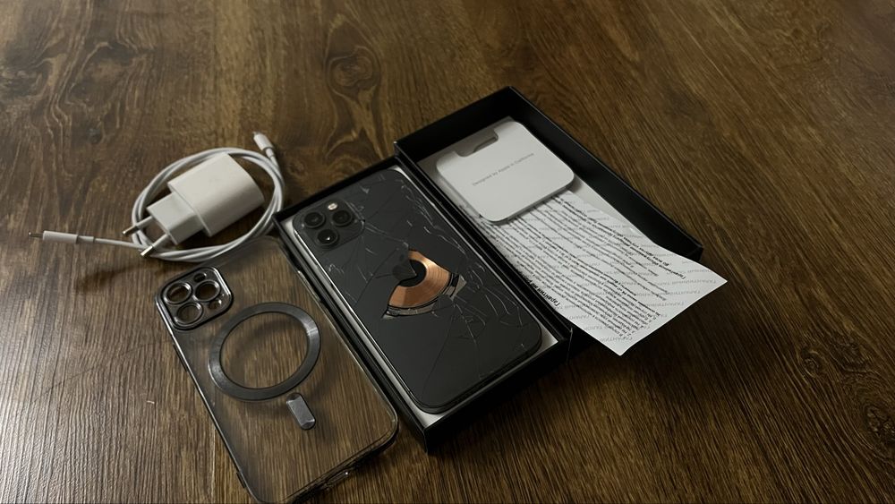Продам Айфон 12 про 128 74 акб iphone