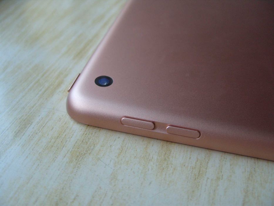 Apple iPad 10.2, Retina дисплей, 128Гб, Gold. На части