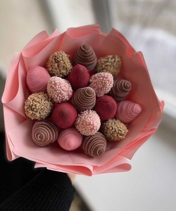 клубника в шоколаде Алматы