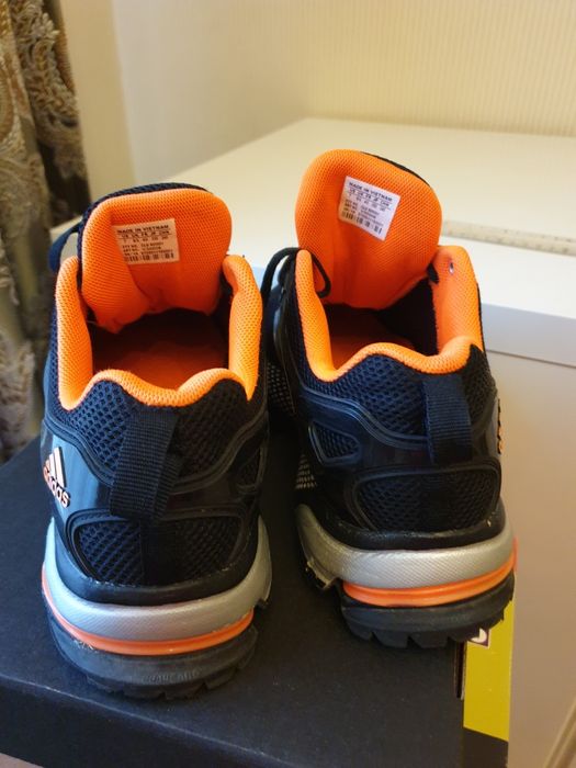 Кроссовки Adidas