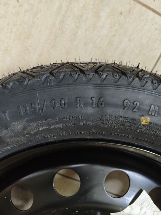 Резервна гума тип патерица BMW  16 ц