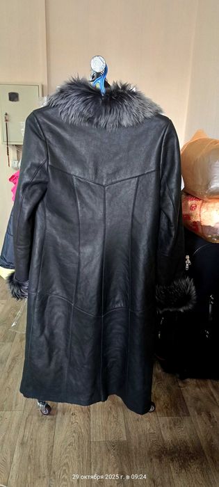 Продам Кожаное зимнее пальто