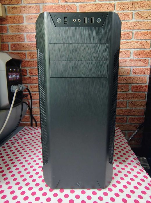 Carcasa PC Gaming SilentiumPC Armis AR7 TG Black.