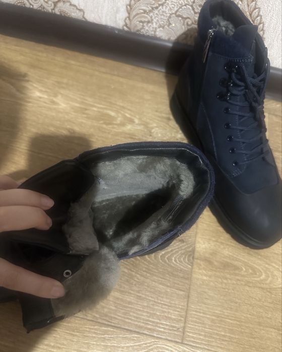 Продам мужскую обувь