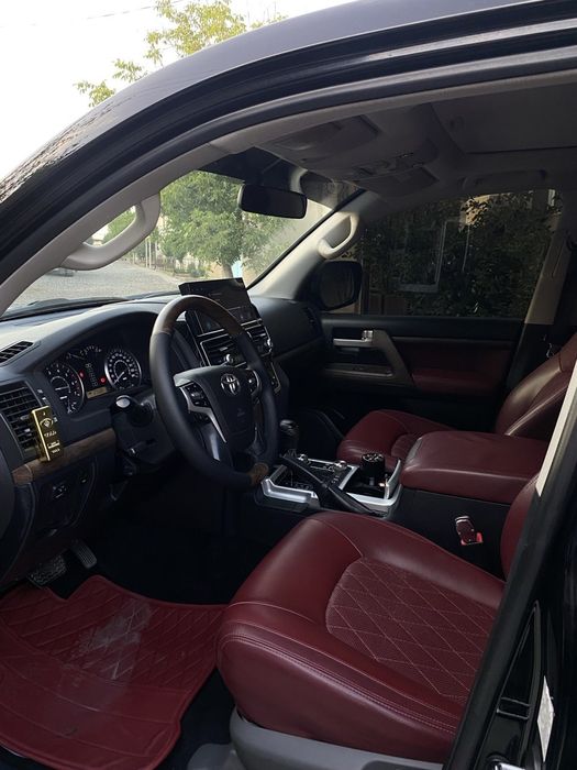 Продам своя Tayota