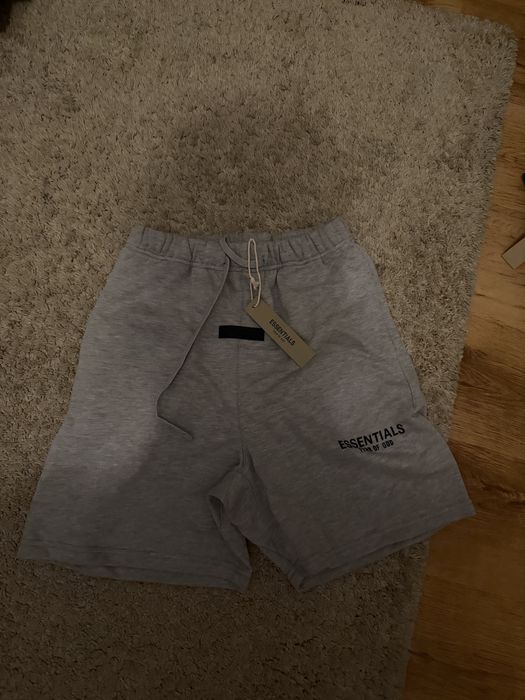 Pantaloni essentials