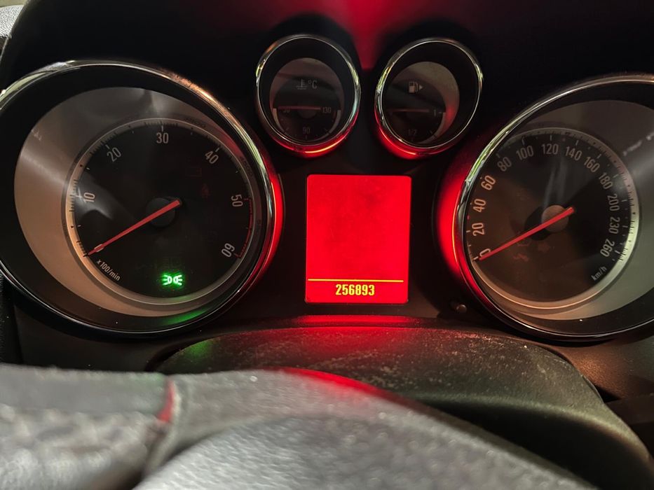 Ope Astra j diesel 2011 automat