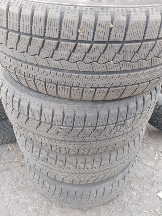 Продам комплект 215/50R17