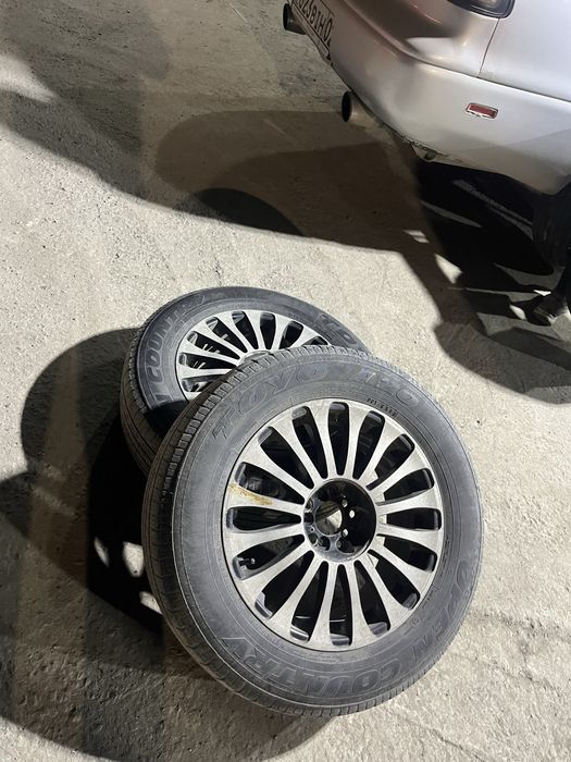 Диски R17 5х114.3 + резина