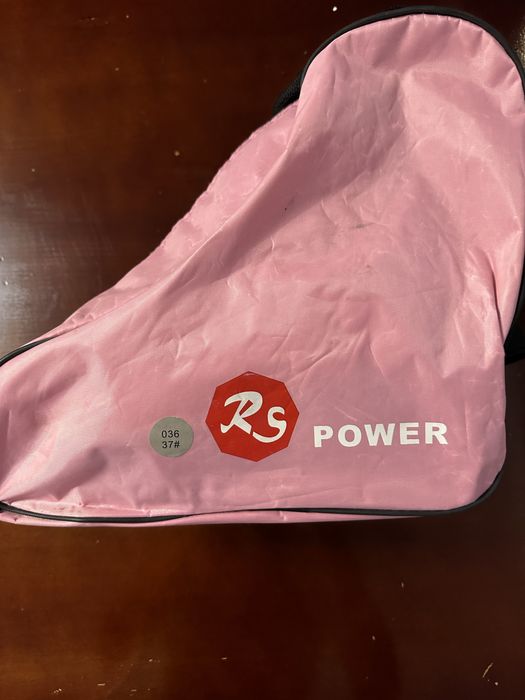 Продаю женские и мужские коньки 37 и 40 размеров.