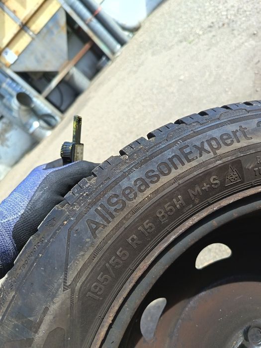 Anvelope 4sezoane MS 195 55 15 uniroyal 2018 8mm