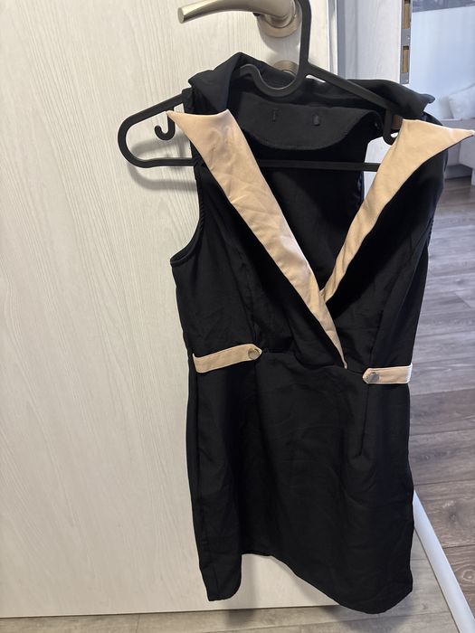 Рокля в черно и бежаво - елегантна