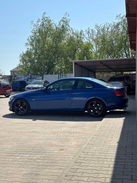 BMW E92 Coupe 320d 177cp • Navi Mare • Trapa • Încălzire scaune