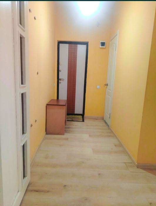 Кадышева базар авиасозлар2 1комн 2этаж балкон 2×3 ремонт средн пл39м2