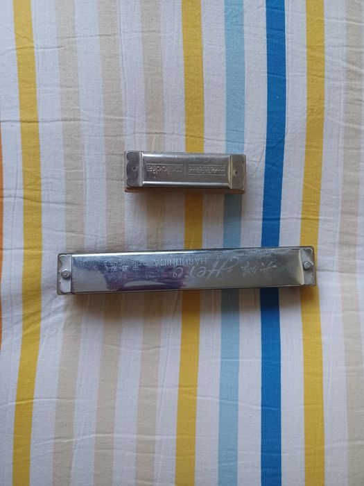 Две хармоники за общо 15.00 лв.