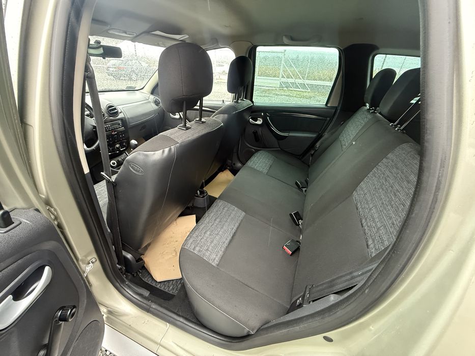 Vind dacia duster 1,5 dci 4x4