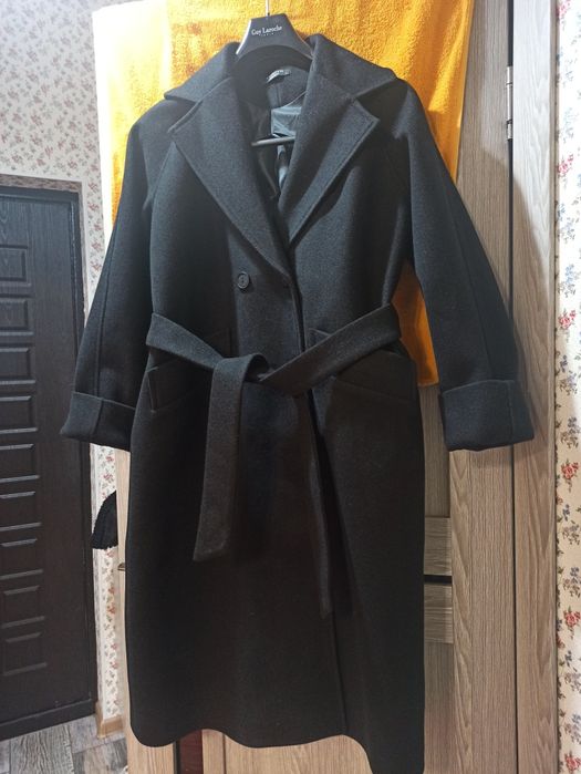 Предлагаю к покупке чёрное пальто
