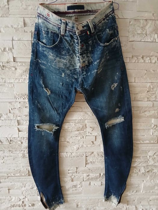 Blugi pantaloni RedHouse ,culoare albastru stare foarte buna!