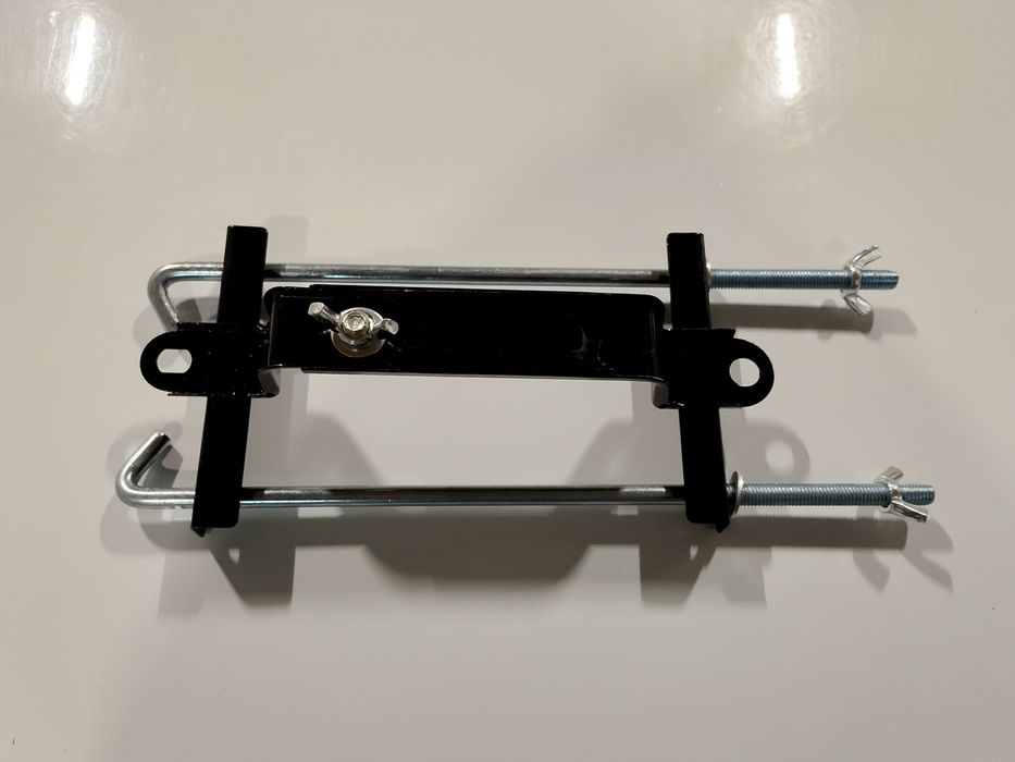 Универсальное крепление АКБ