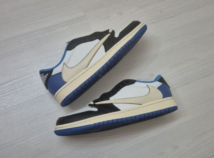 *SUPER REDUCERE* Air Jordan 1 Retro Low OG SP 'Fragment X Travis Scott