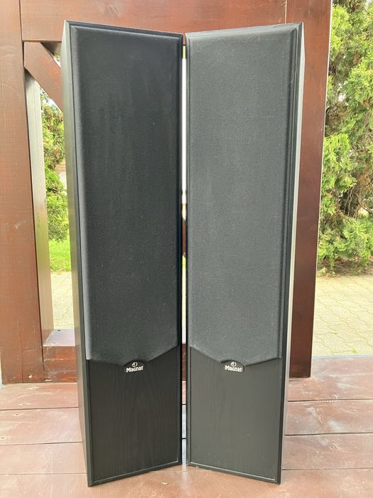 Magnat Set 2 Boxe De Podea ca noi, 4-Way Bass Reflex
