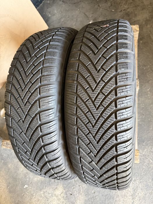 2 anvelope iarna ca NOI 215/70/16 , Vredestein , DOT 4023 , 7.5 mm