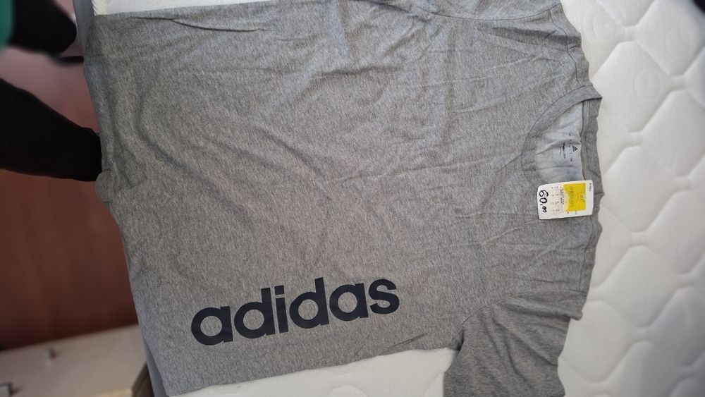 Tricou Adidas bărbați nou cu eticheta