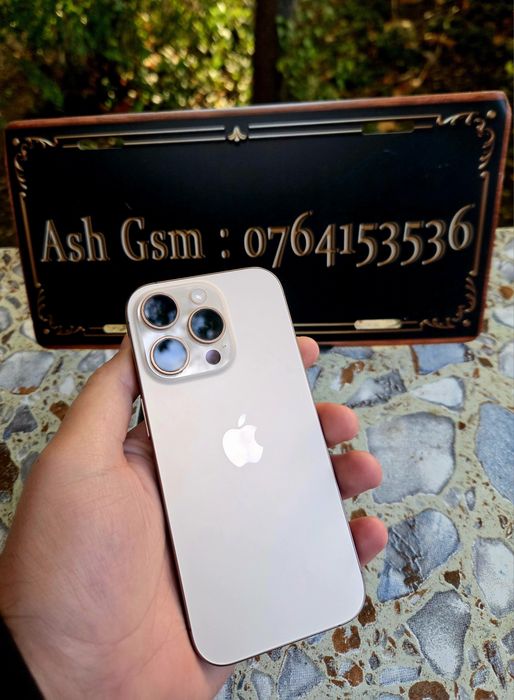Iphone 16 Pro desert titanium