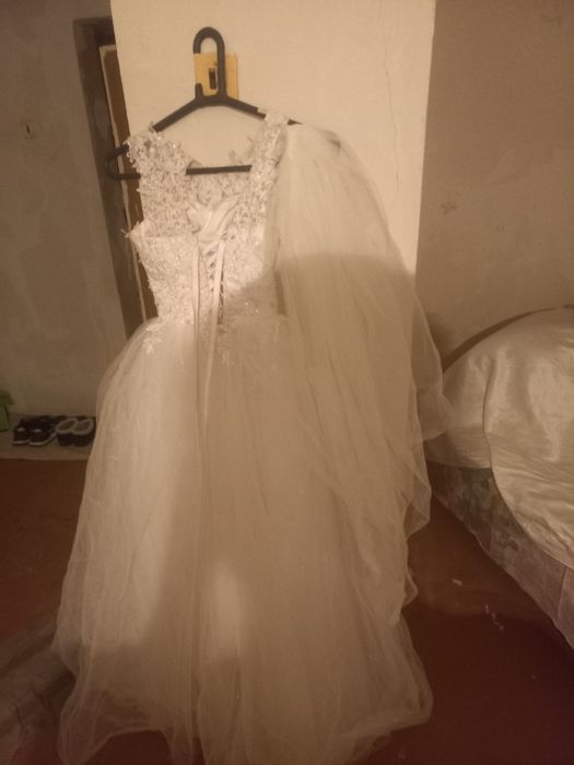 Свадебные платье фата продам
