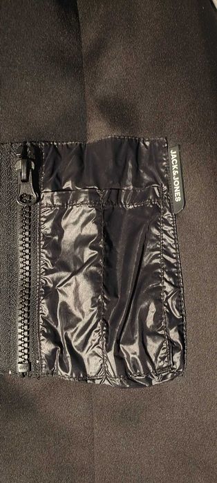 Geaca de iarna jack & jones + Borseta Nike cadou!