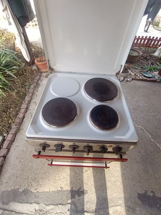 Електрическа печка МЕЧТА 2 с 3 котлона и 2 фурни