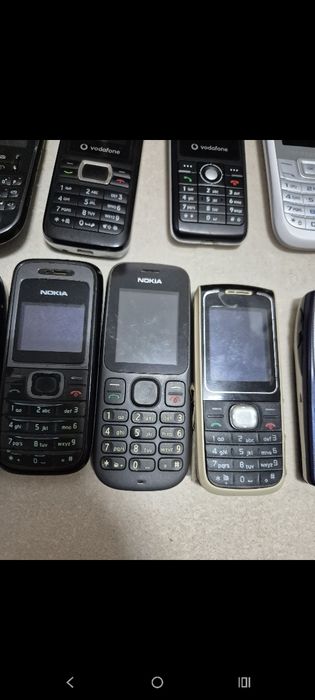 Telefoane vintage de colecție