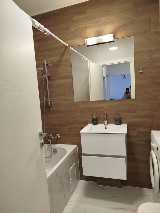 Apartament de inchiriat 2 camere +loc parcare -Prima Universității