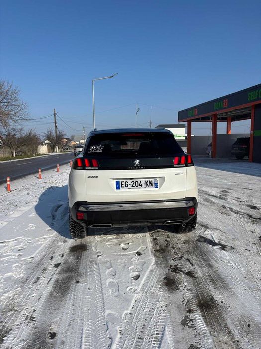 Peugeot 3008 GT Line 1.2 PureTech 130 cp Panoramic