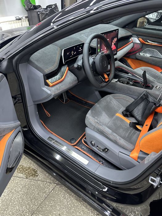 Продам авто коврики/3d ковры/Кожаные ковры/Полики 3d.