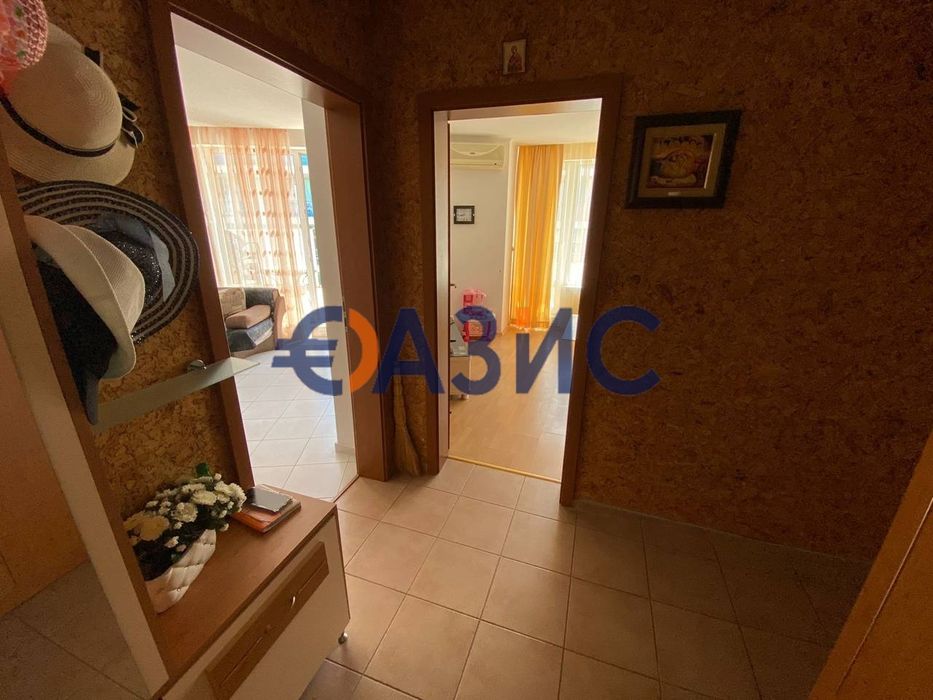 Тристаен апартамент с 2 спални с изглед към морето, в комплекс