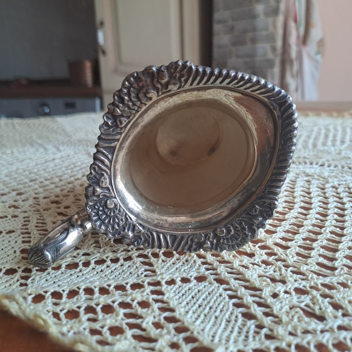 Посеребренный мельхиоровый молочник