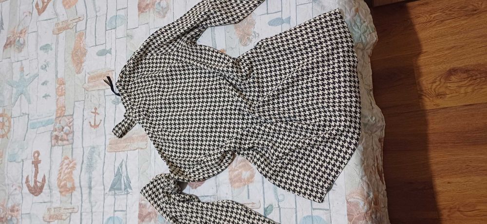 Дамски блузи на N-egative