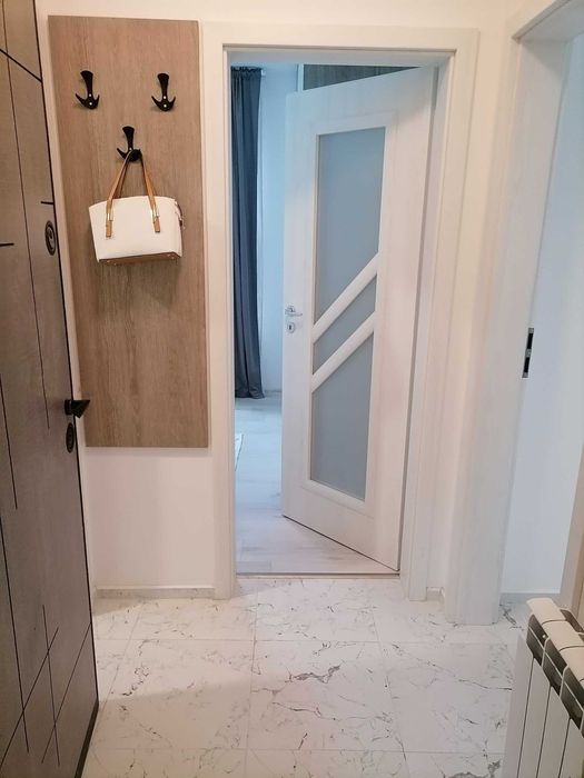 Дава се под наем Двустаен апартамент в София, Витоша - 48 кв.м за 700 € - Снимка #2