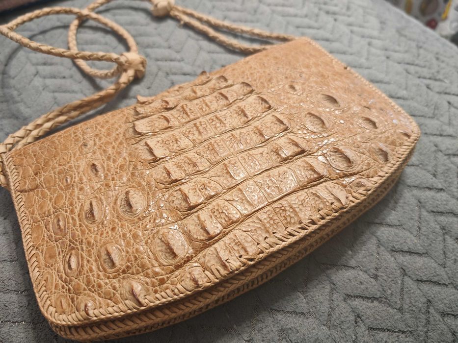 Дамско чанта от естествена кожа