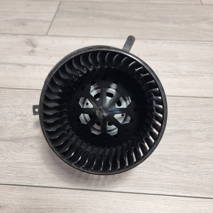 Ventilator / Motoras clima #NOU Golf 5 6 Passat B6 Touran Octavia Leon